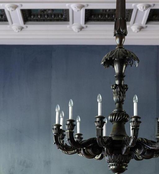 هتل The Benjamin House   Self Check In