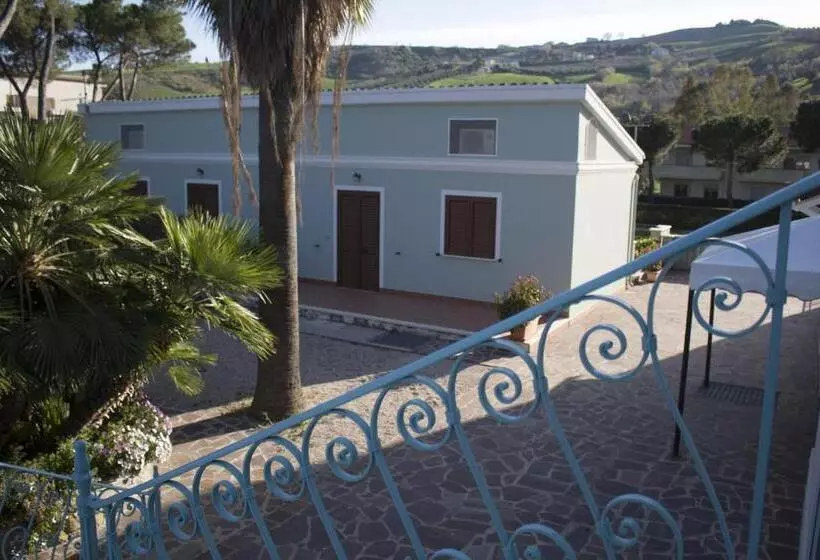 ホテル Villa Arlini