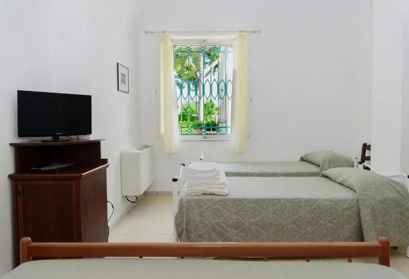 ホテル Villa Arlini