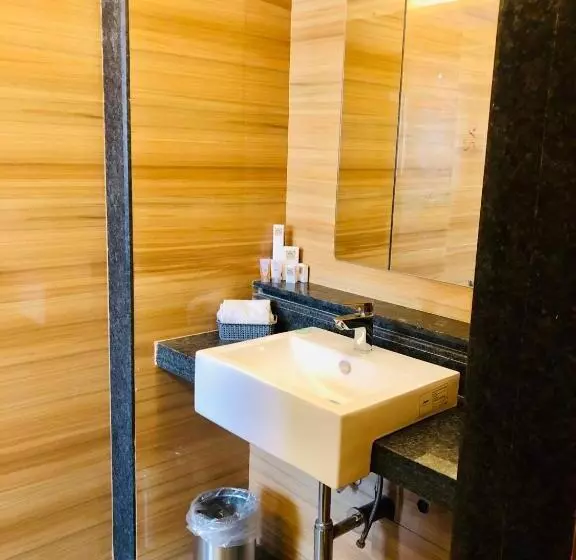 Merlot Suites