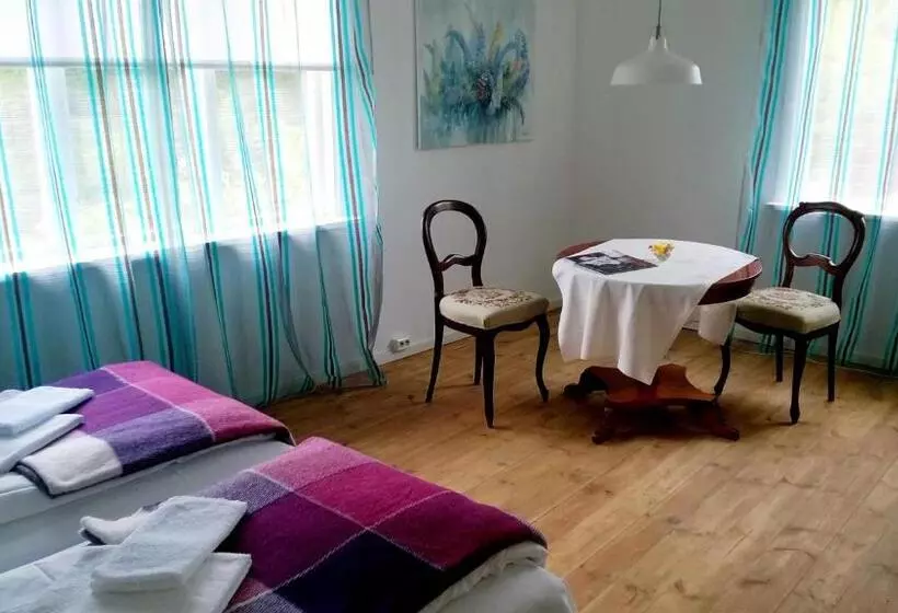 ペンション Art Residence