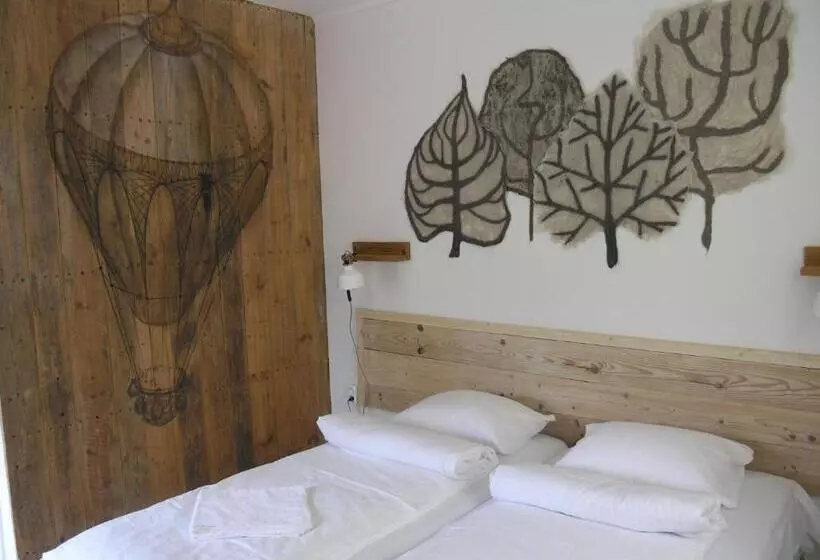 ペンション Art Residence