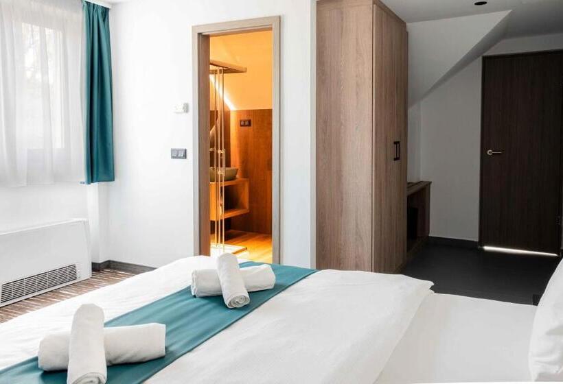 Пансион Avarka