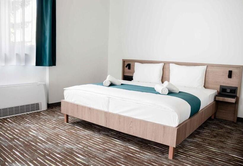 Пансион Avarka