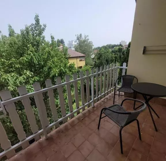 Majatalo Azta Central Apartments