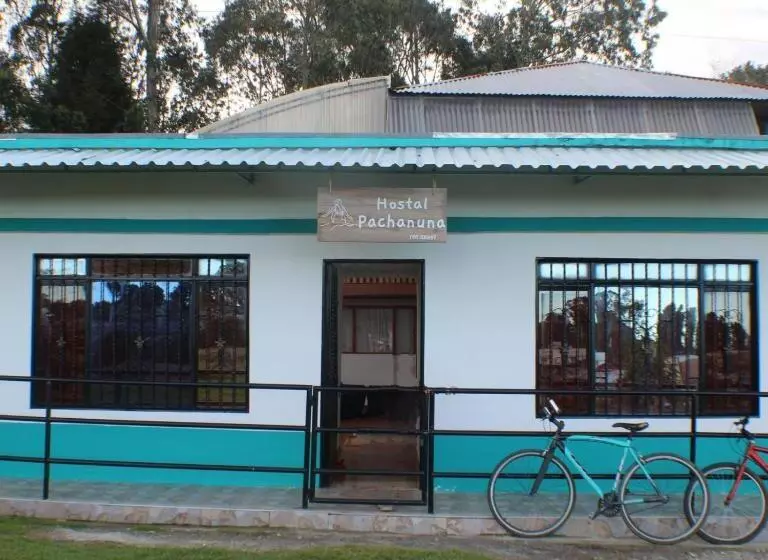 ペンション Hostal Pachanuna