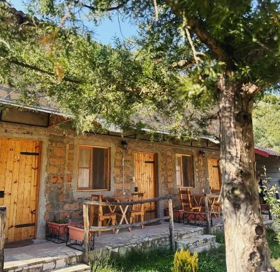 Majatalo Hovek Guest House