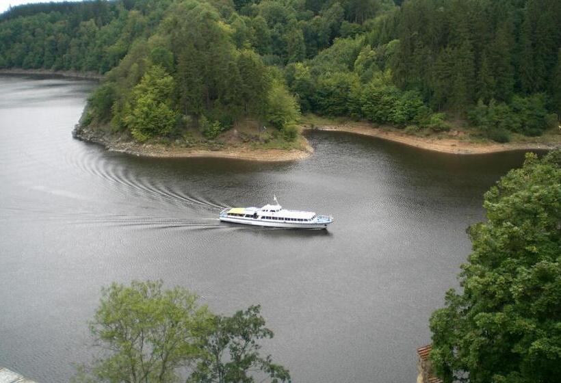 פנסיון Tvrz Holešice Orlická Přehrada, Penzion