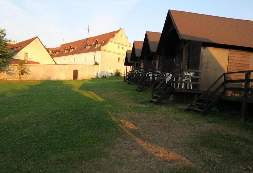 פנסיון Tvrz Holešice Orlická Přehrada, Penzion