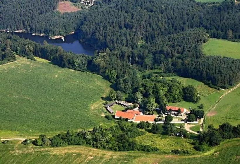 ペンション Tvrz Holešice Orlická Přehrada, Penzion