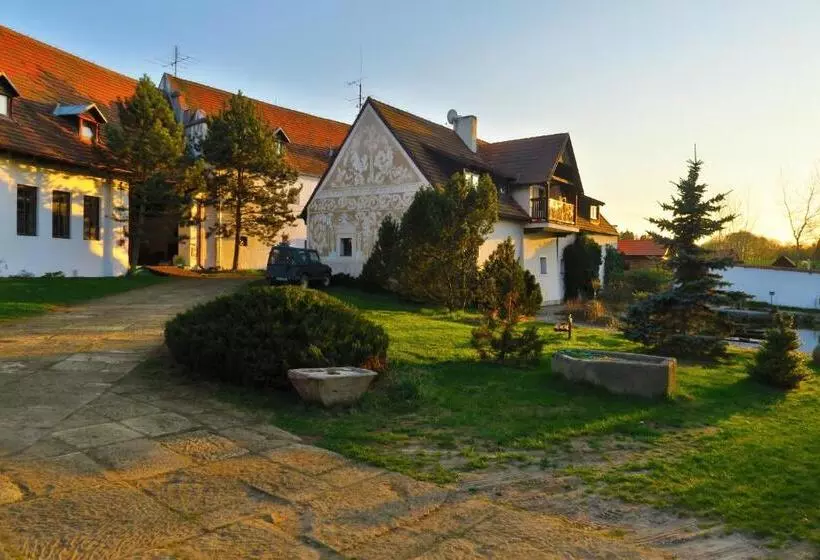 ペンション Tvrz Holešice Orlická Přehrada, Penzion