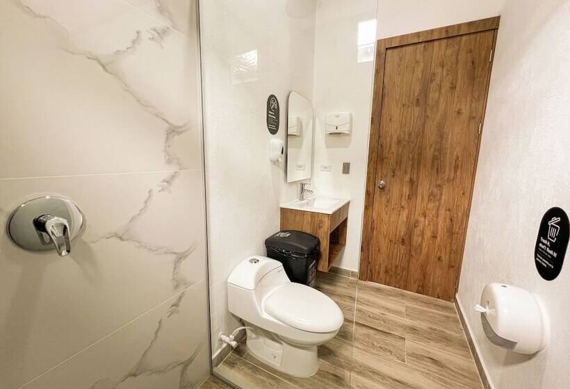 بنسيون Viajero Guatapé Hostel & Lake Club