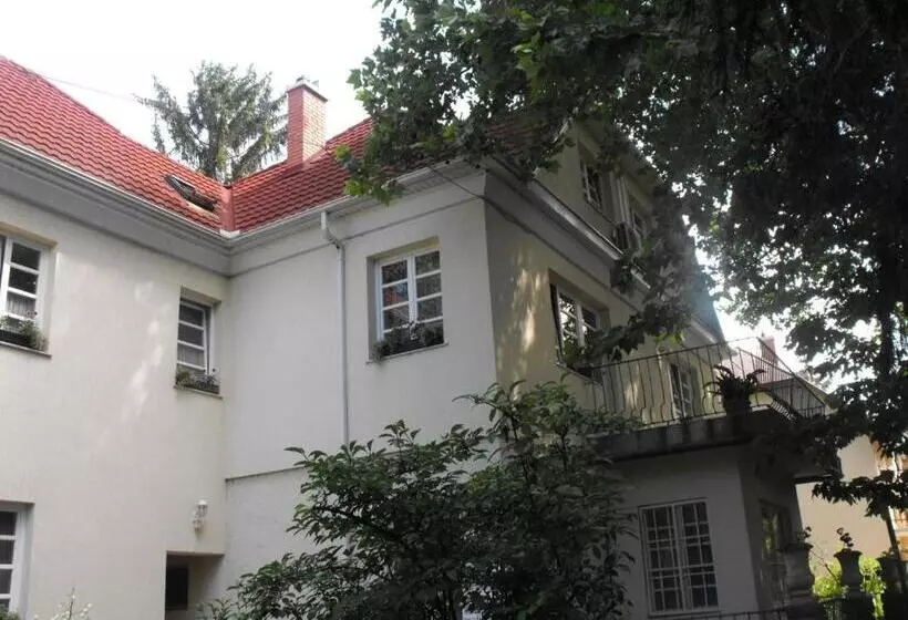 پانسیون Villa Ottília