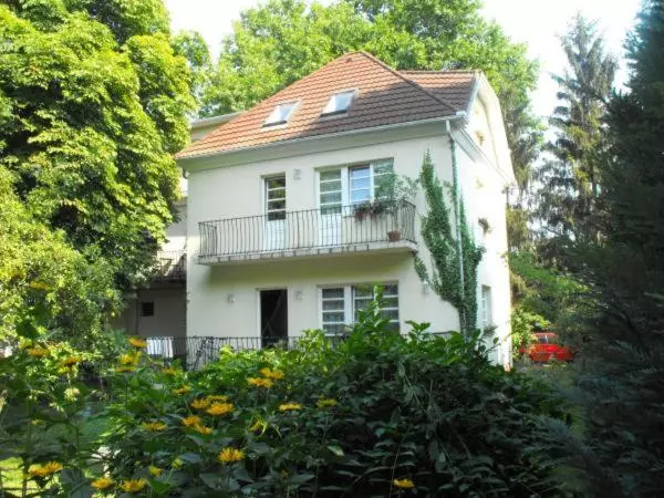 پانسیون Villa Ottília