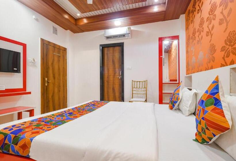 Fabhotel Dream Paradise