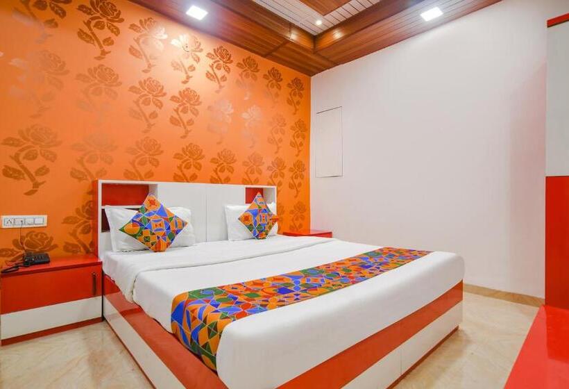 Fabhotel Dream Paradise