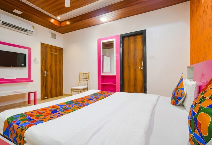 Fabhotel Dream Paradise