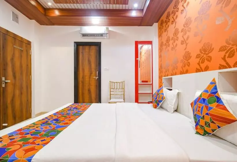 Fabhotel Dream Paradise