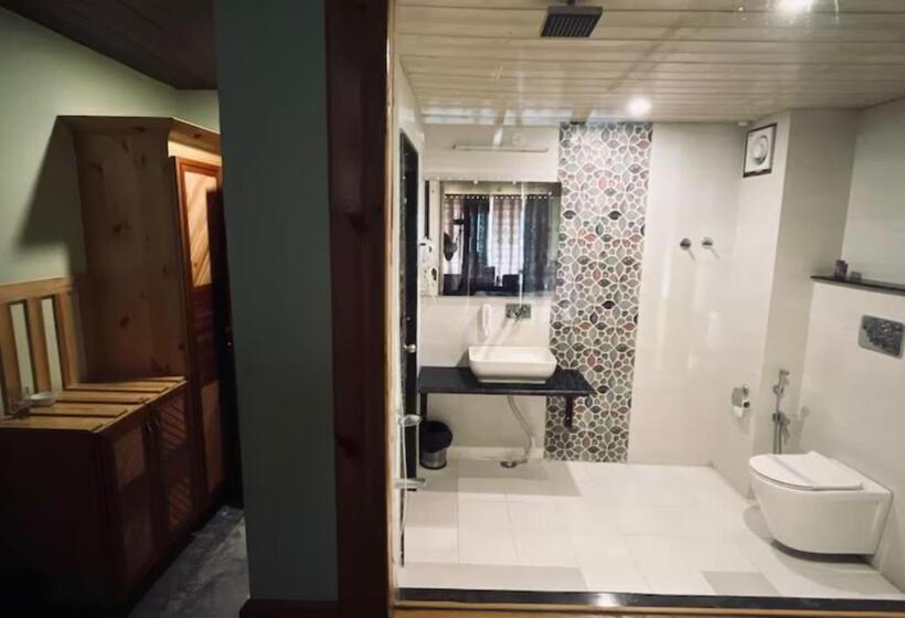 Goroomgo Hotel Bd Resort Manali   Excellent Stay With Family, Parking Facilities