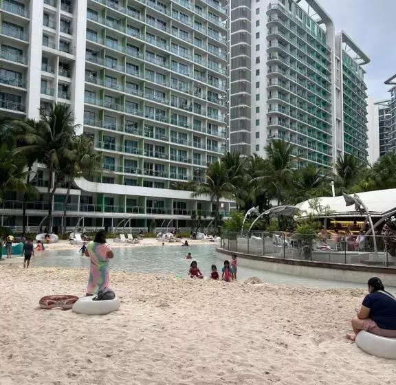 هتل Azure Staycation Place