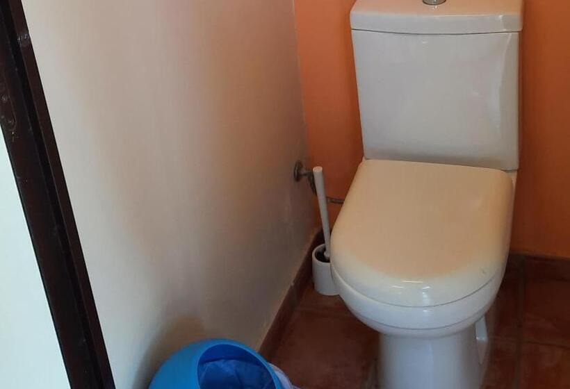 هتل Habitación Familiar Oasis Anayansi