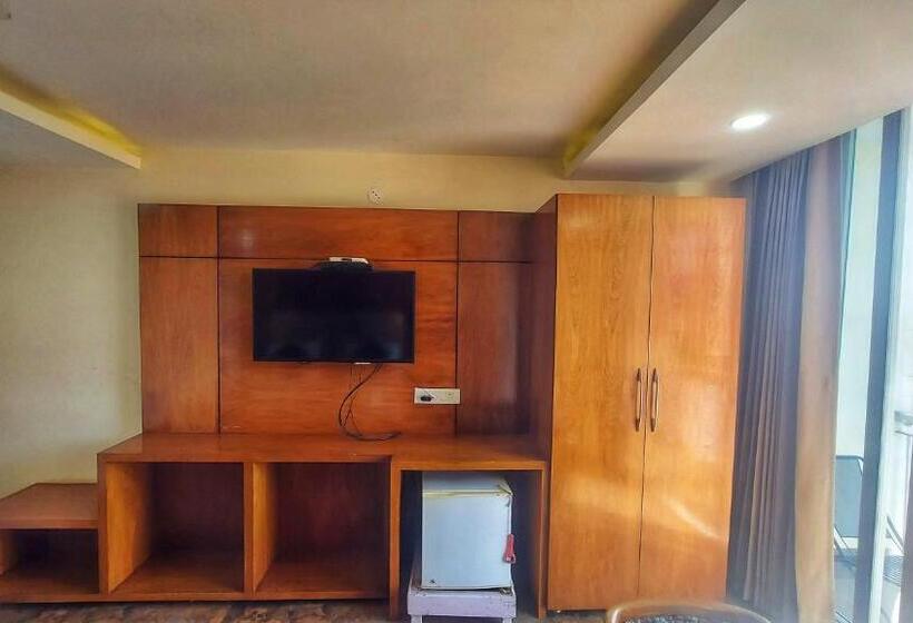 בית מלון כפרי India House