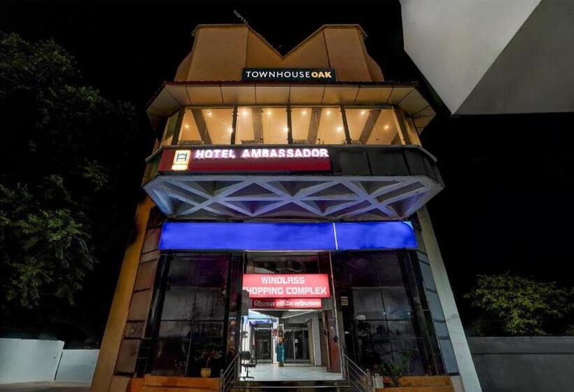 Townhouse Oak Clock Tower Formerly Hotel Ambassador