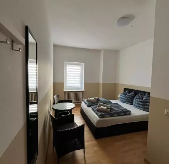 Majatalo Doppelzimmer Mit Bad 9