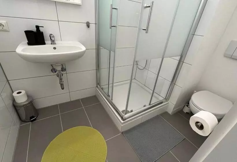 Majatalo Doppelzimmer Mit Bad 9