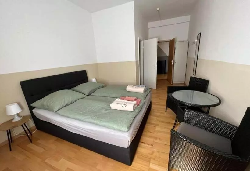 Majatalo Doppelzimmer Mit Bad 9