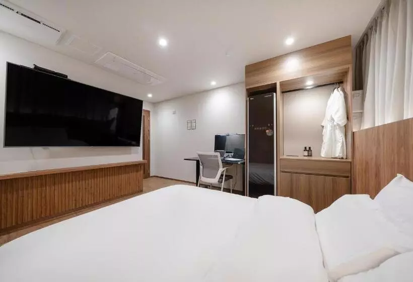 Simjak Hotel By Aank