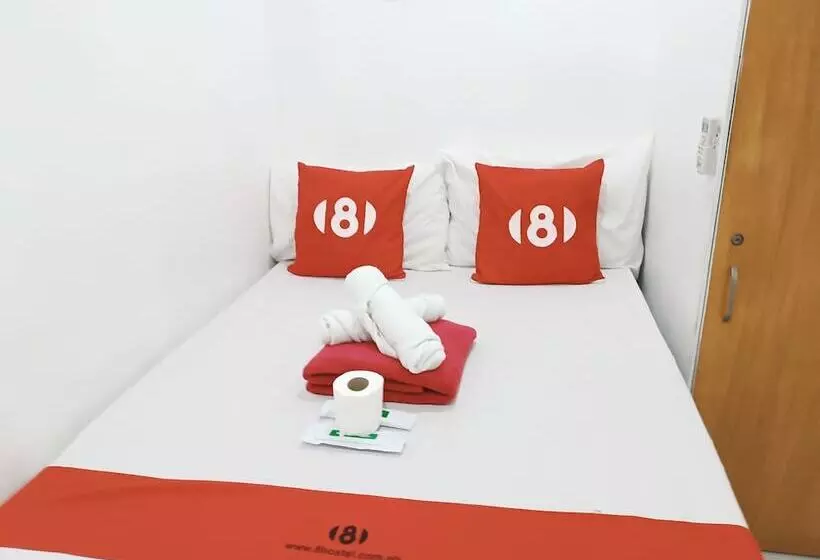 8hostel