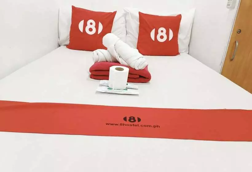 8hostel
