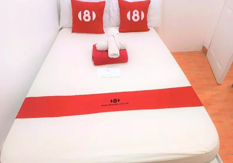 8hostel