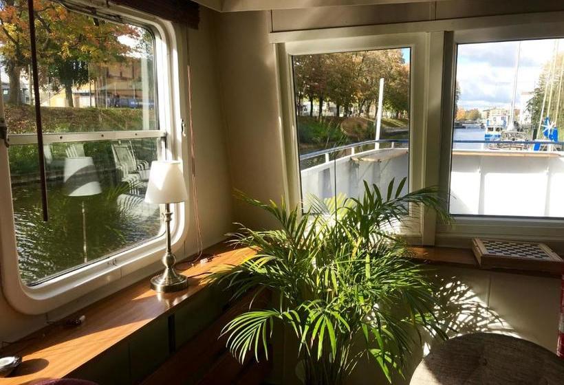 هاستل Selmas Hytt Och Salong