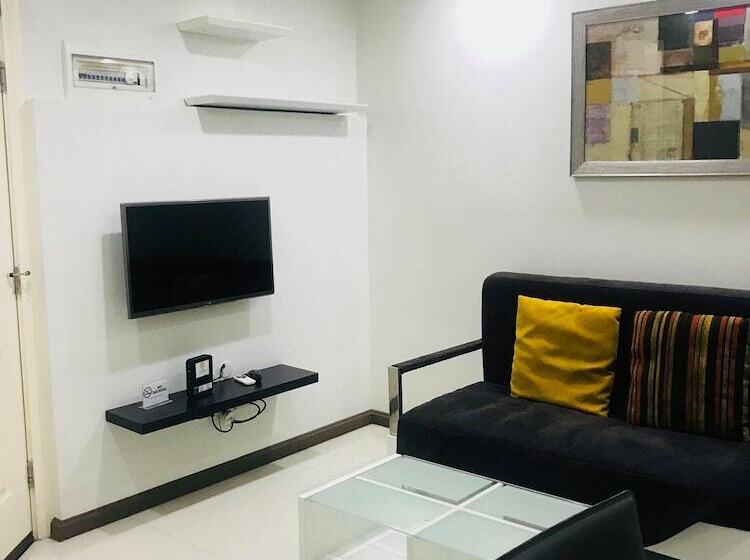 Azure Beach Club Paris Hilton