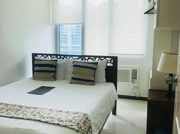 Azure Beach Club Paris Hilton