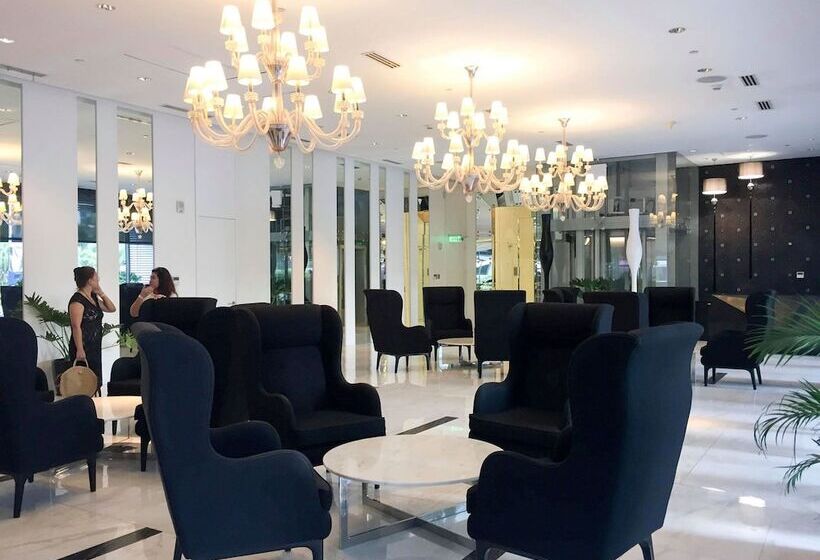 Azure Beach Club Paris Hilton