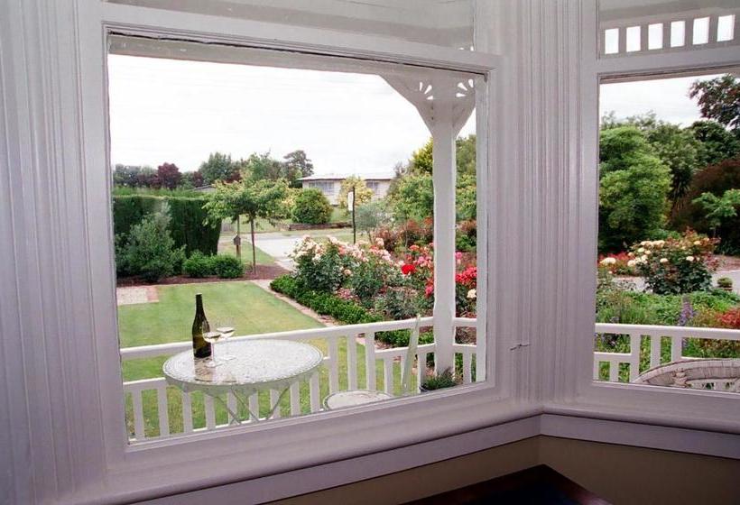 住宿加早餐  Anglesea Inn