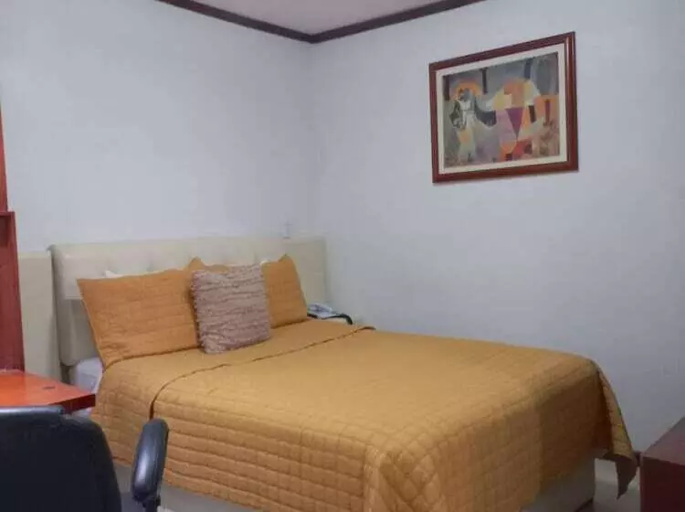 Aamiaismajoitus (B&B) La Aurora Hotel Like Home