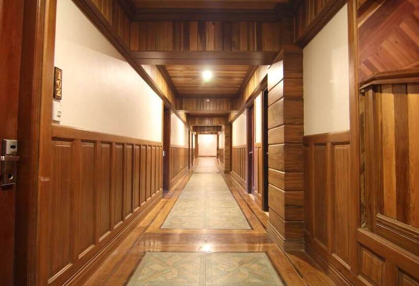 בית מלון כפרי Alta D Tagaytay