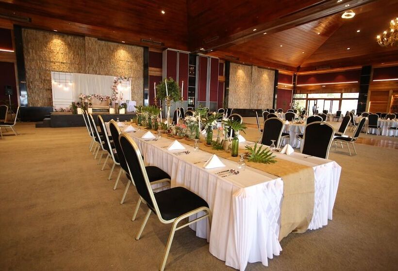 בית מלון כפרי Alta D Tagaytay