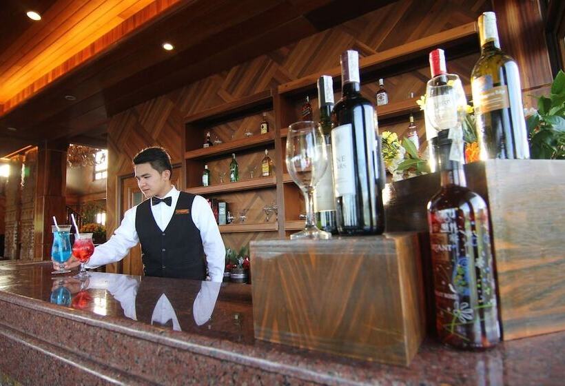 בית מלון כפרי Alta D Tagaytay