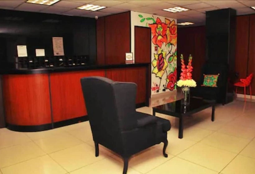 호텔 California Panama