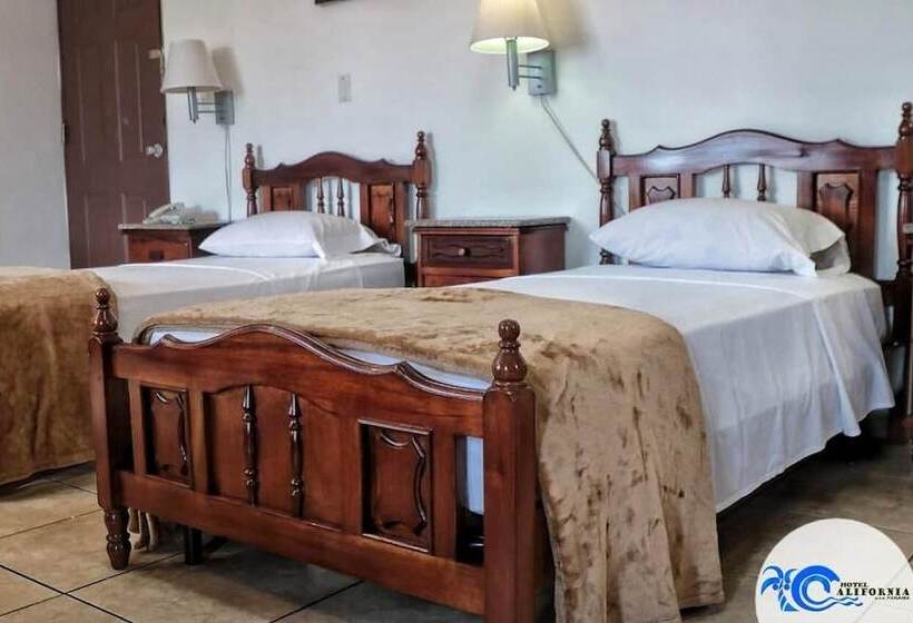 호텔 California Panama