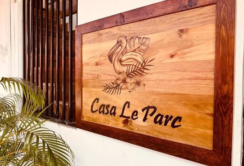 هتل Casa Le Parc Main Street