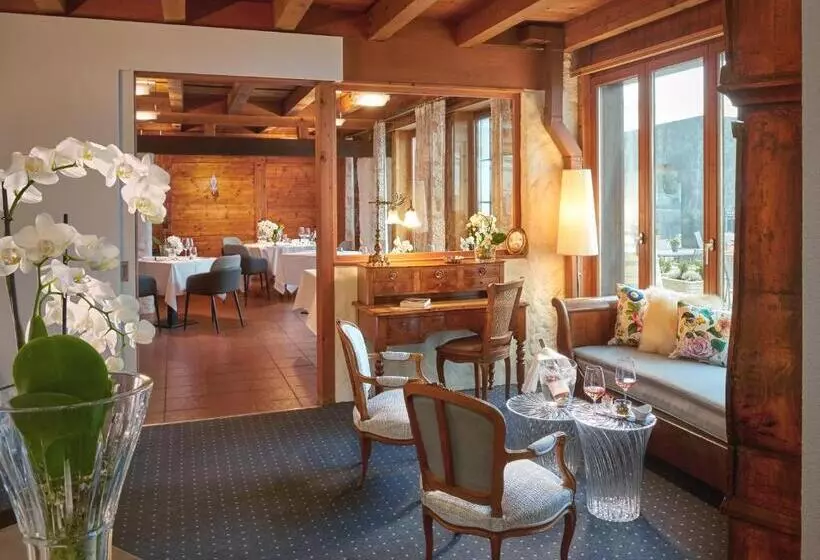 ホテル Le Mont Vully Hôtel Restaurant