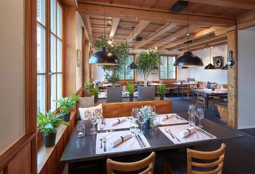 ホテル Le Mont Vully Hôtel Restaurant
