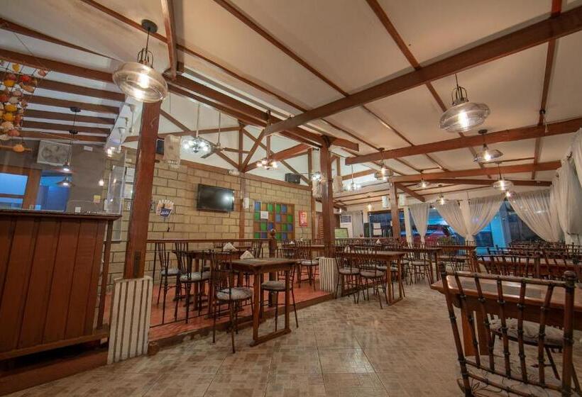 בית מלון כפרי Rosvenil