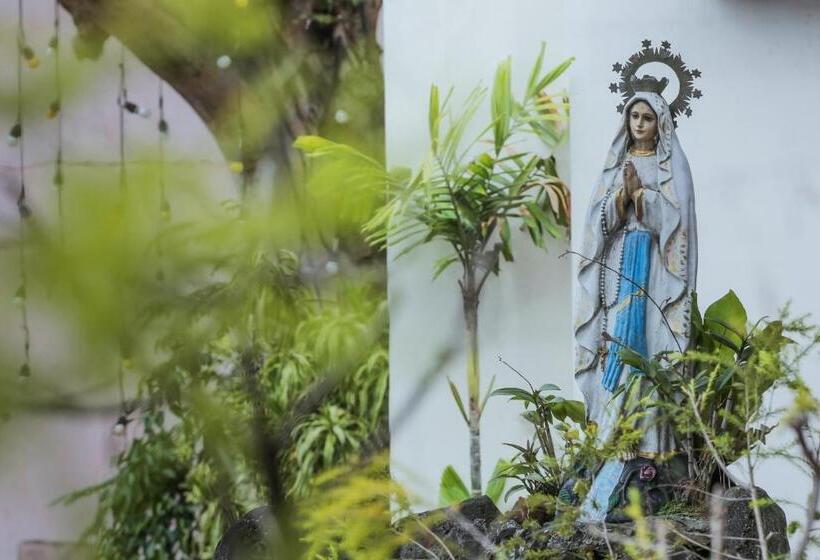 בית מלון כפרי Rosvenil